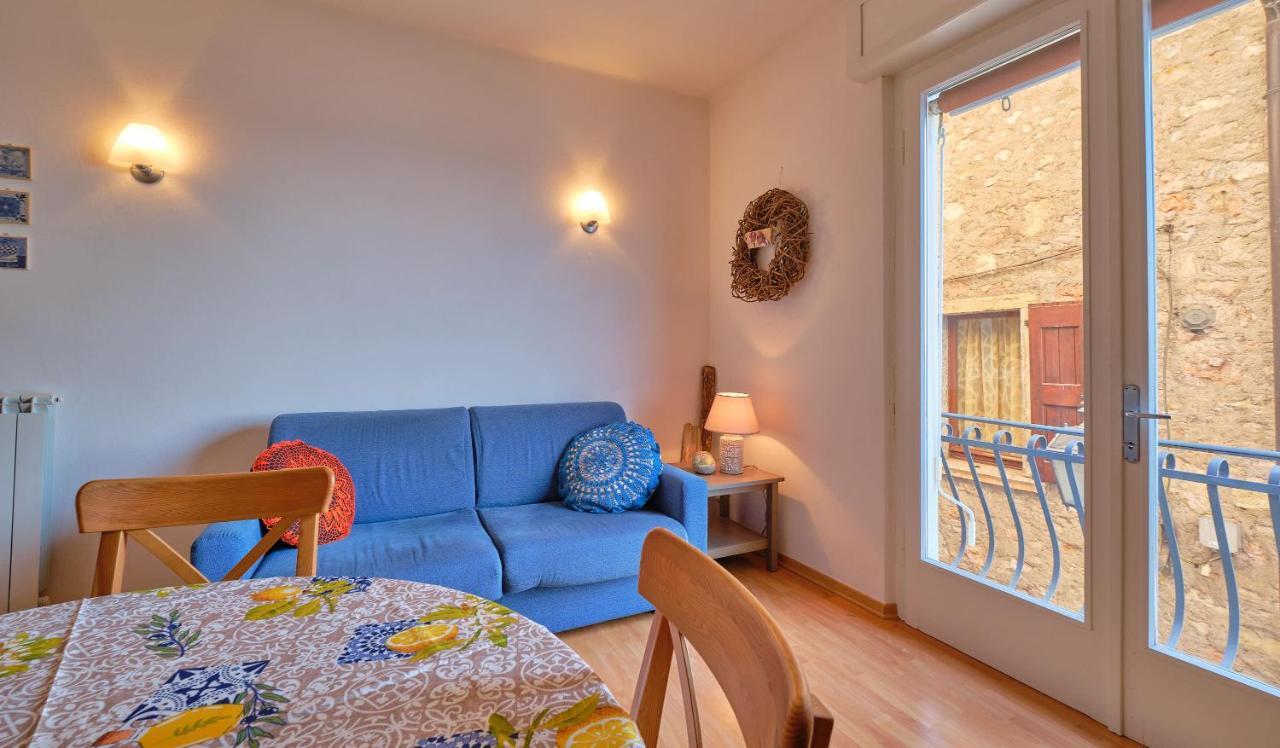 Apartmentsgarda - Residenza Dei Navigatori 토리델베나코 외부 사진