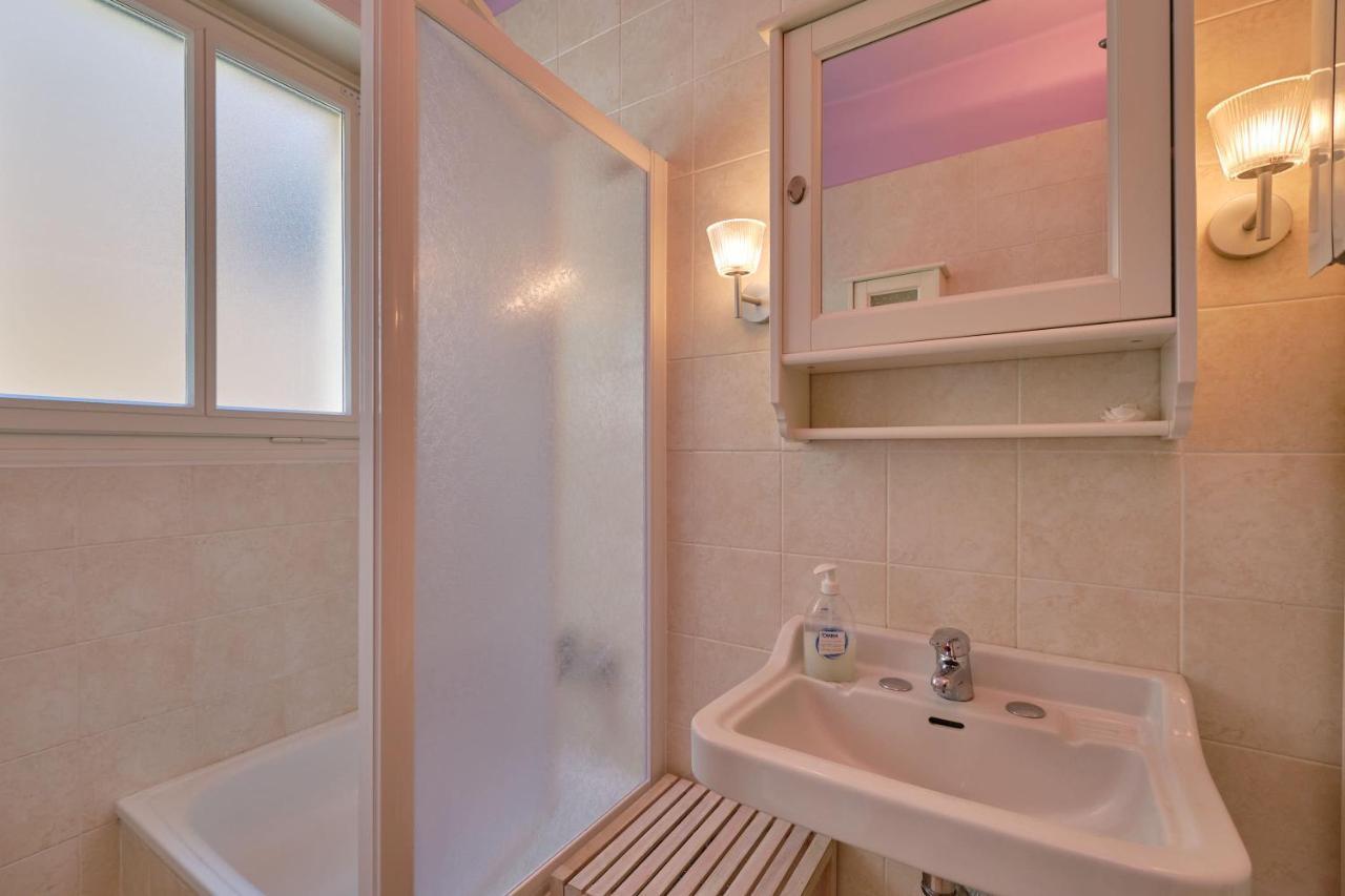 Apartmentsgarda - Residenza Dei Navigatori 토리델베나코 외부 사진