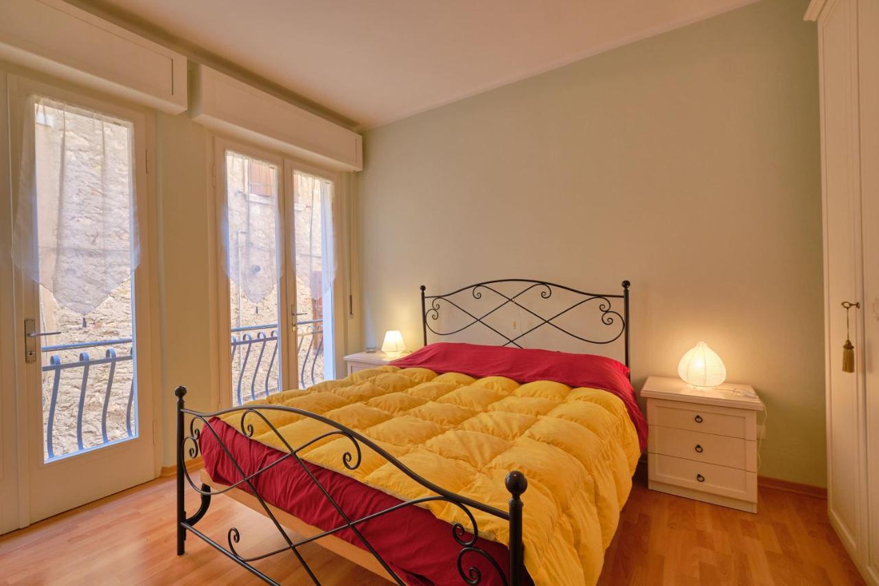 Apartmentsgarda - Residenza Dei Navigatori 토리델베나코 외부 사진