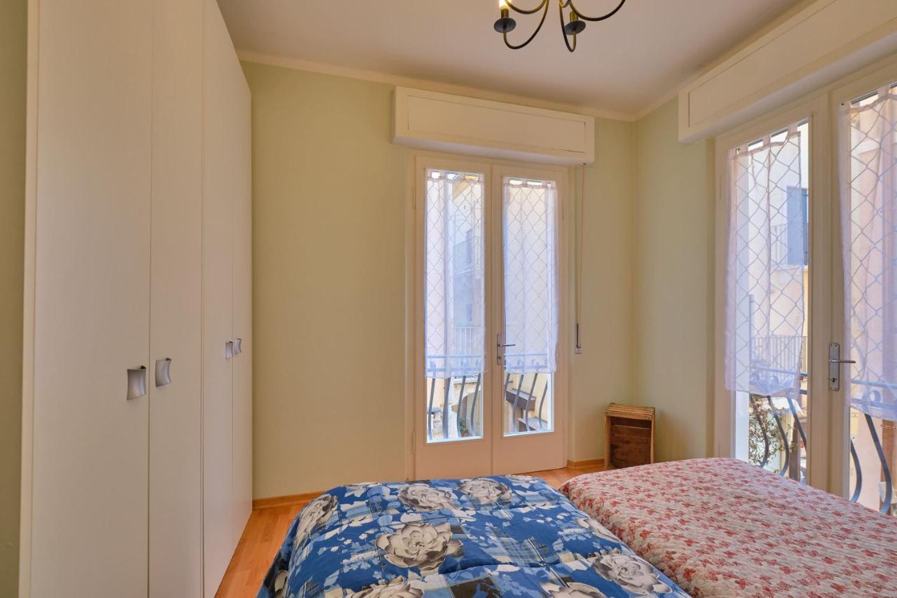 Apartmentsgarda - Residenza Dei Navigatori 토리델베나코 외부 사진