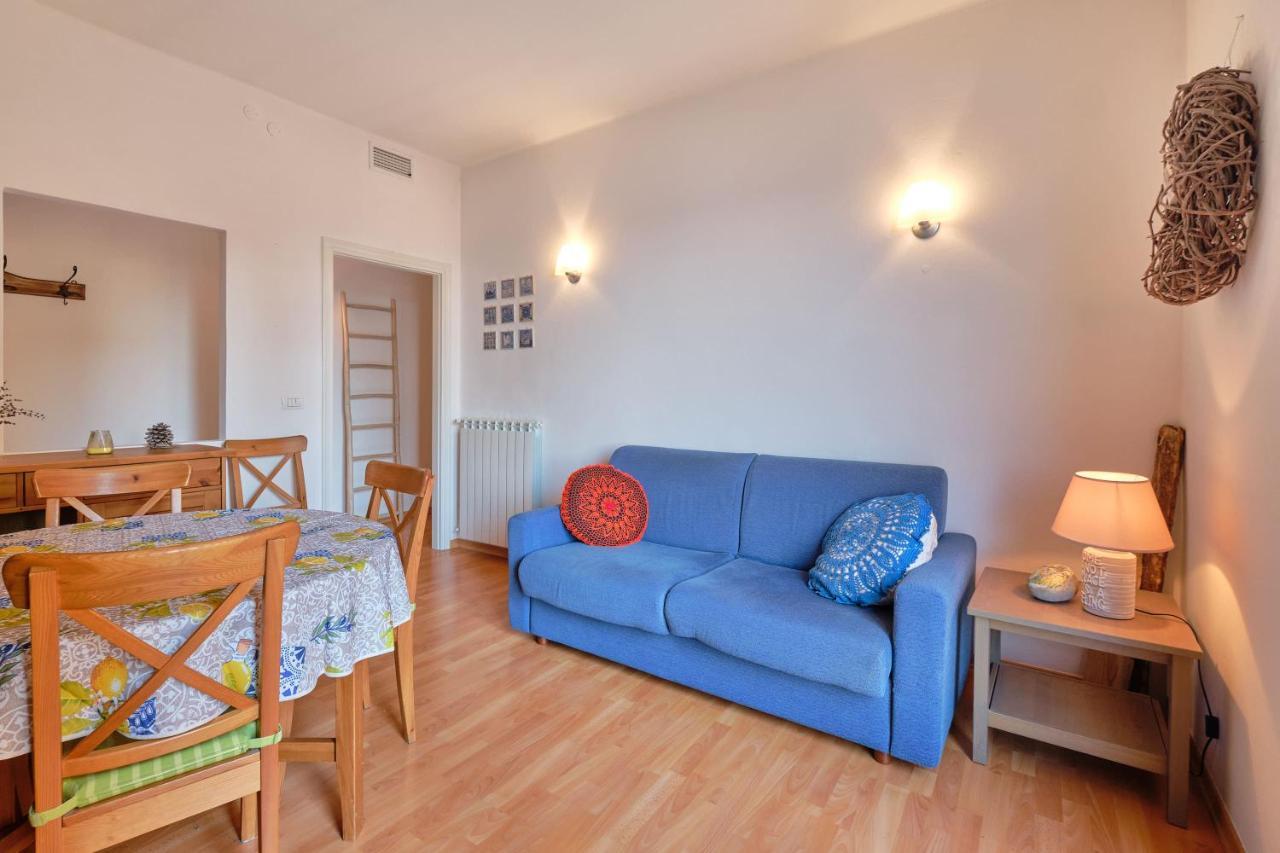 Apartmentsgarda - Residenza Dei Navigatori 토리델베나코 외부 사진