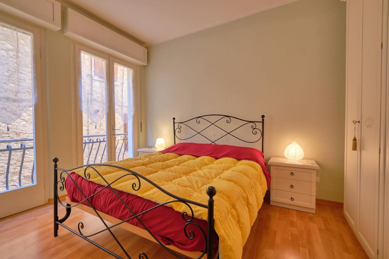 Apartmentsgarda - Residenza Dei Navigatori 토리델베나코 외부 사진