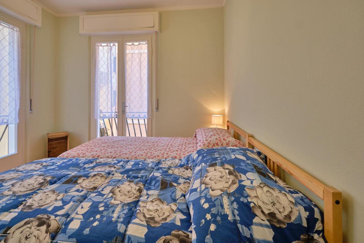 Apartmentsgarda - Residenza Dei Navigatori 토리델베나코 외부 사진